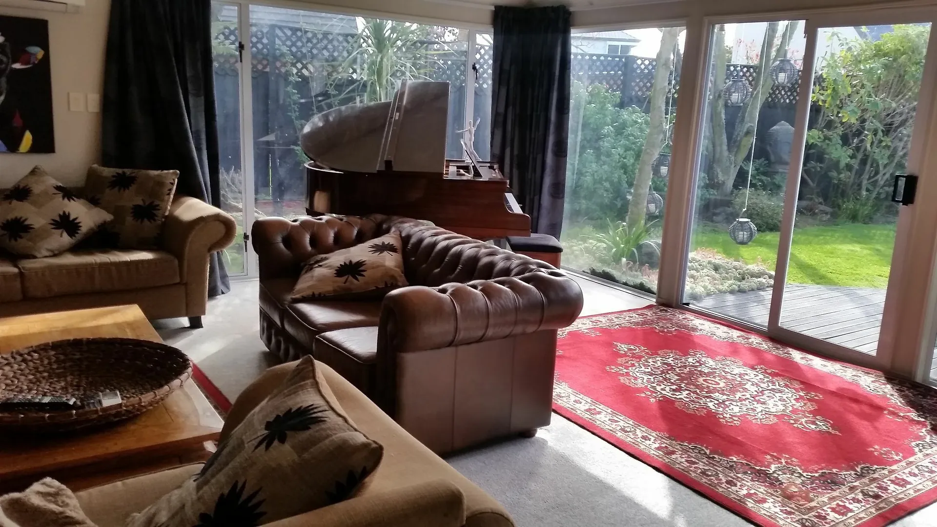 Berni'S Boutique Bnb Bed & Breakfast Christchurch